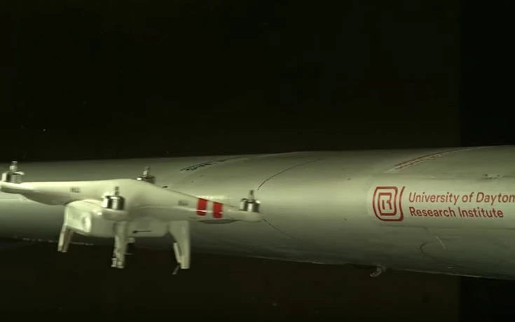 Πώς φαίνεται σε πολύ αργή κίνηση η σύγκρουση ενός drone με ένα αεροσκάφος (βίντεο)